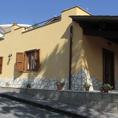 Agriturismo Vallesessanta Grotte di Castro Exterior foto